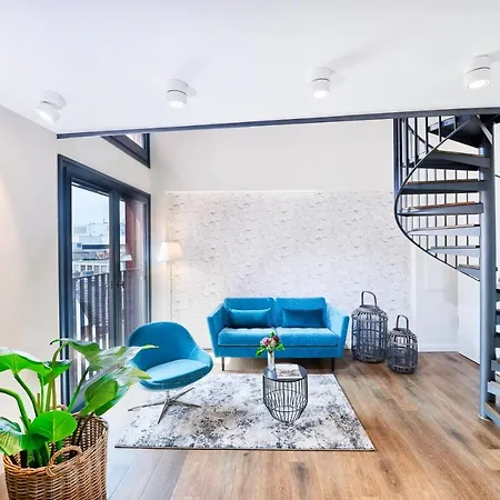 Ξενοδοχείο με διαμερίσματα Ueberfluss Serviced-apartments