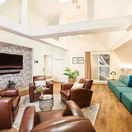 Ueberfluss Serviced-apartments 公寓式酒店